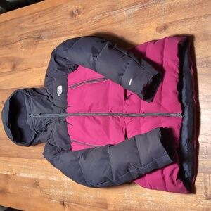 The North Face Women's Black and Dark Fushia Puffer Jacket